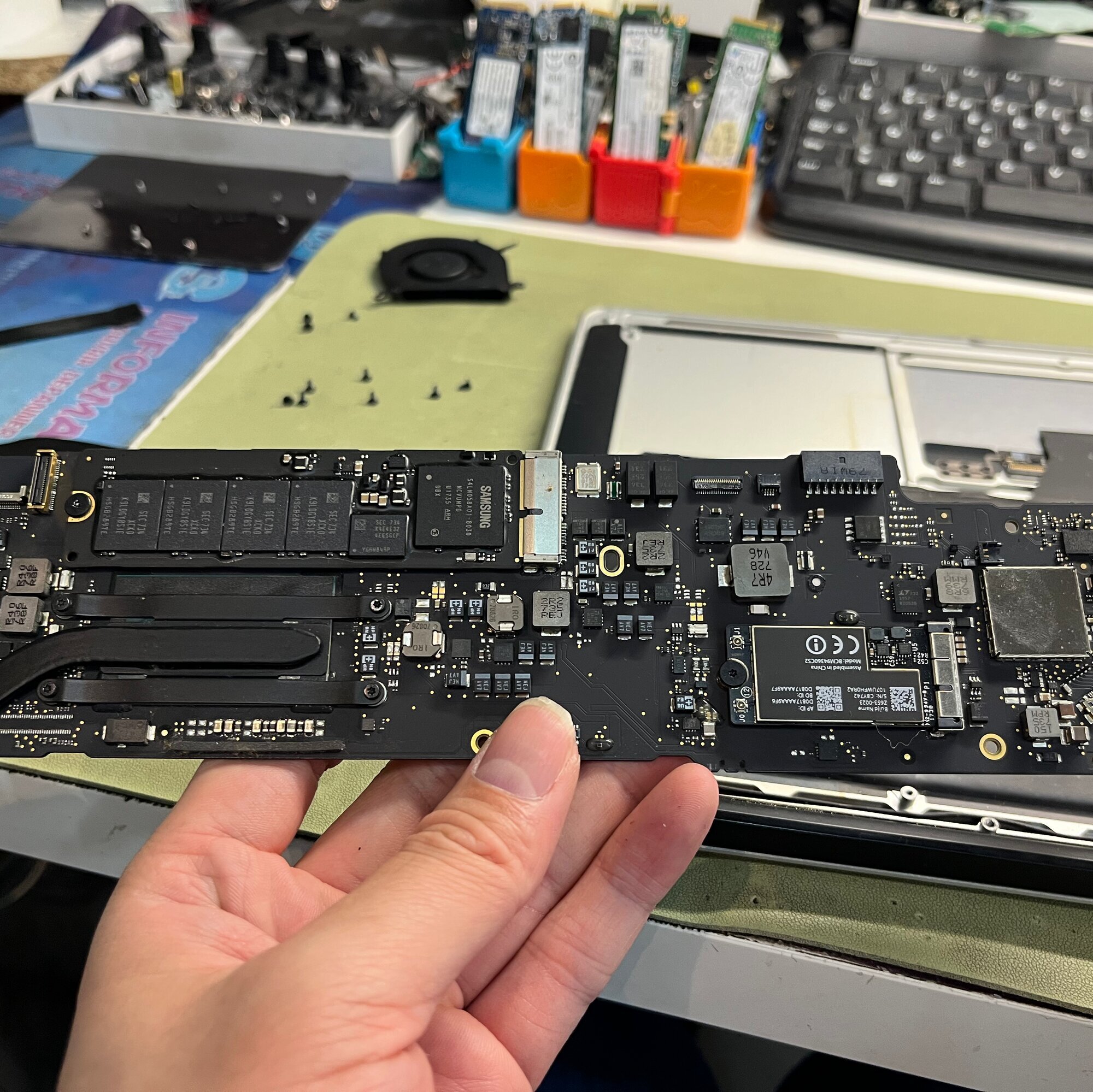 Technicien réparation MacBook